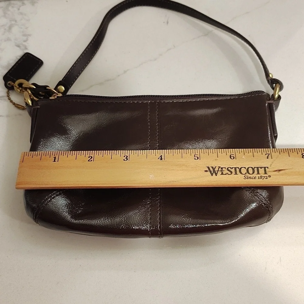 Coach Brown Patent Leather Brass Turn Lock Wristlet Clutch Wallet Pouch Charm